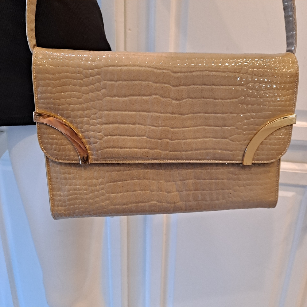 Montaldos - Chic Beige Crocodile-Patterned Leather Shoulder Bag